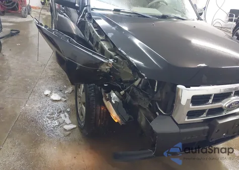 2011 Ford Escape Xlt z USA, uszkodzony, nr VIN 1FMCU9DG7BKC38959